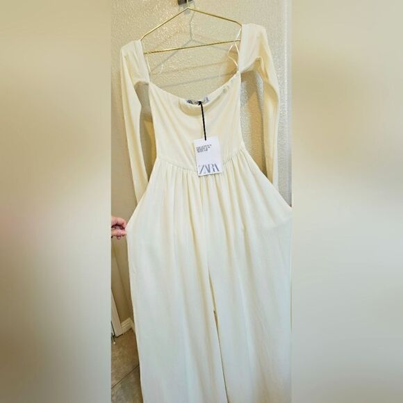 ZARA STUDIO LIMITED EDITION OFF-THE-SHOULDER JUMPSUIT - Picture 16 of 17